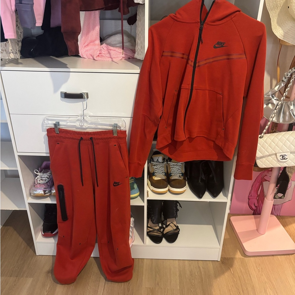 Nike tech Red Zip Hoodie & Sweatpants Set